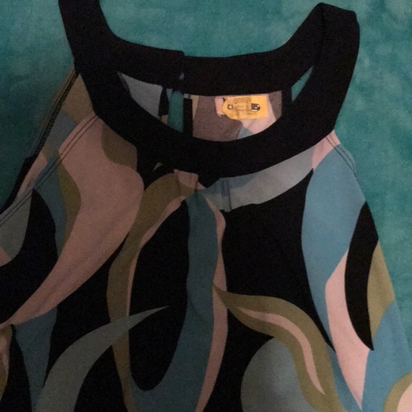 MKM designs dress - Picture 3 of 4